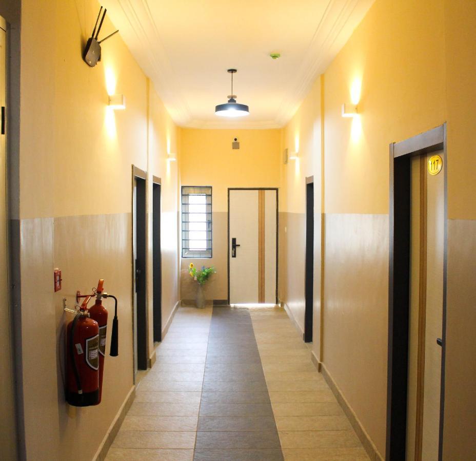 High Level Apartment Haatso Luaran gambar