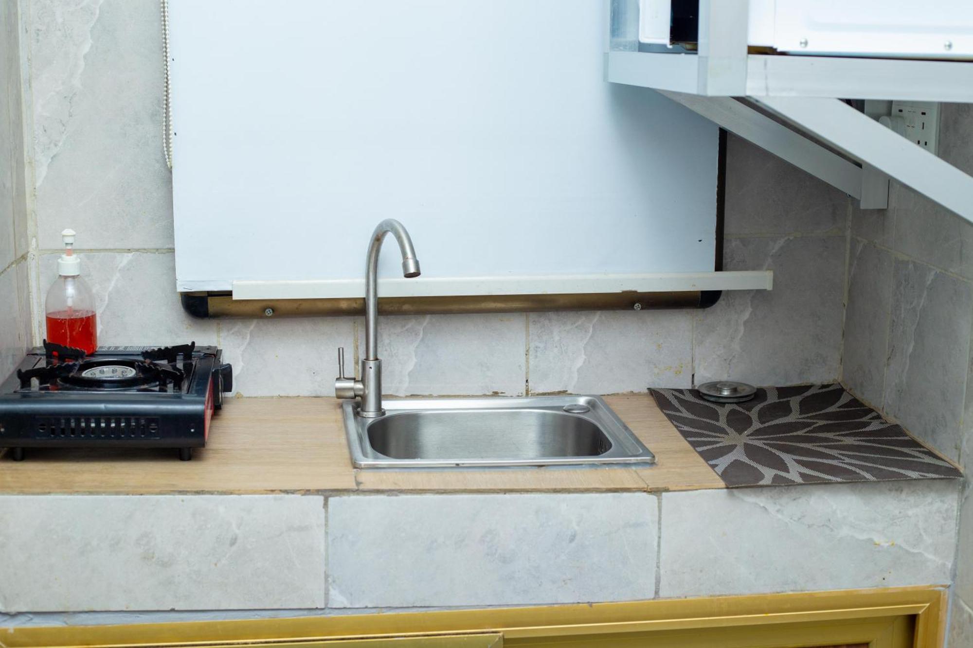 High Level Apartment Haatso Luaran gambar